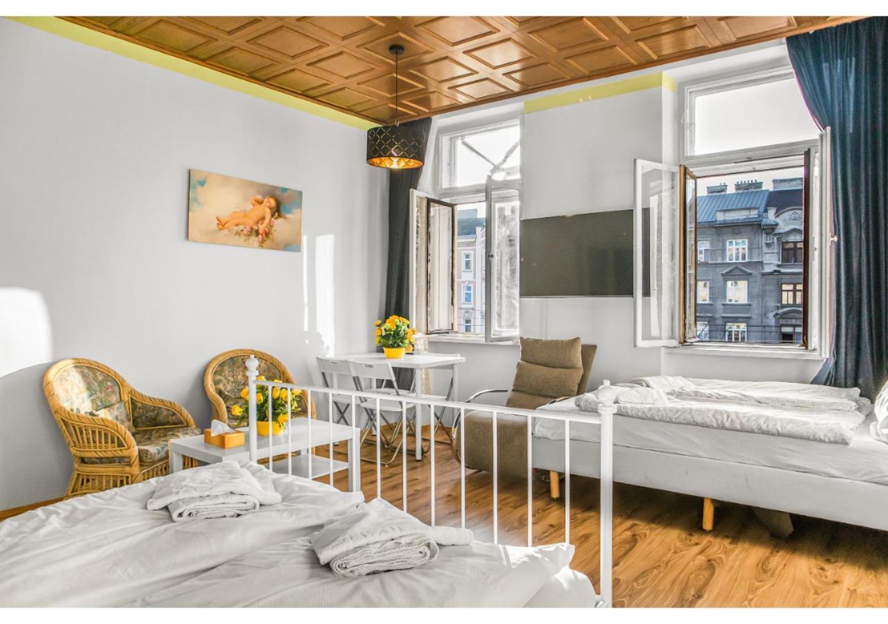 Welcoming 2Br Apt. Near Danube & Millenium Tower Bécs Kültér fotó