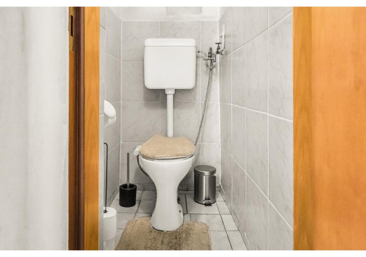 Welcoming 2Br Apt. Near Danube & Millenium Tower Bécs Kültér fotó